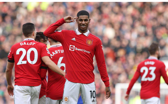 满了悬念与 满了悬念与